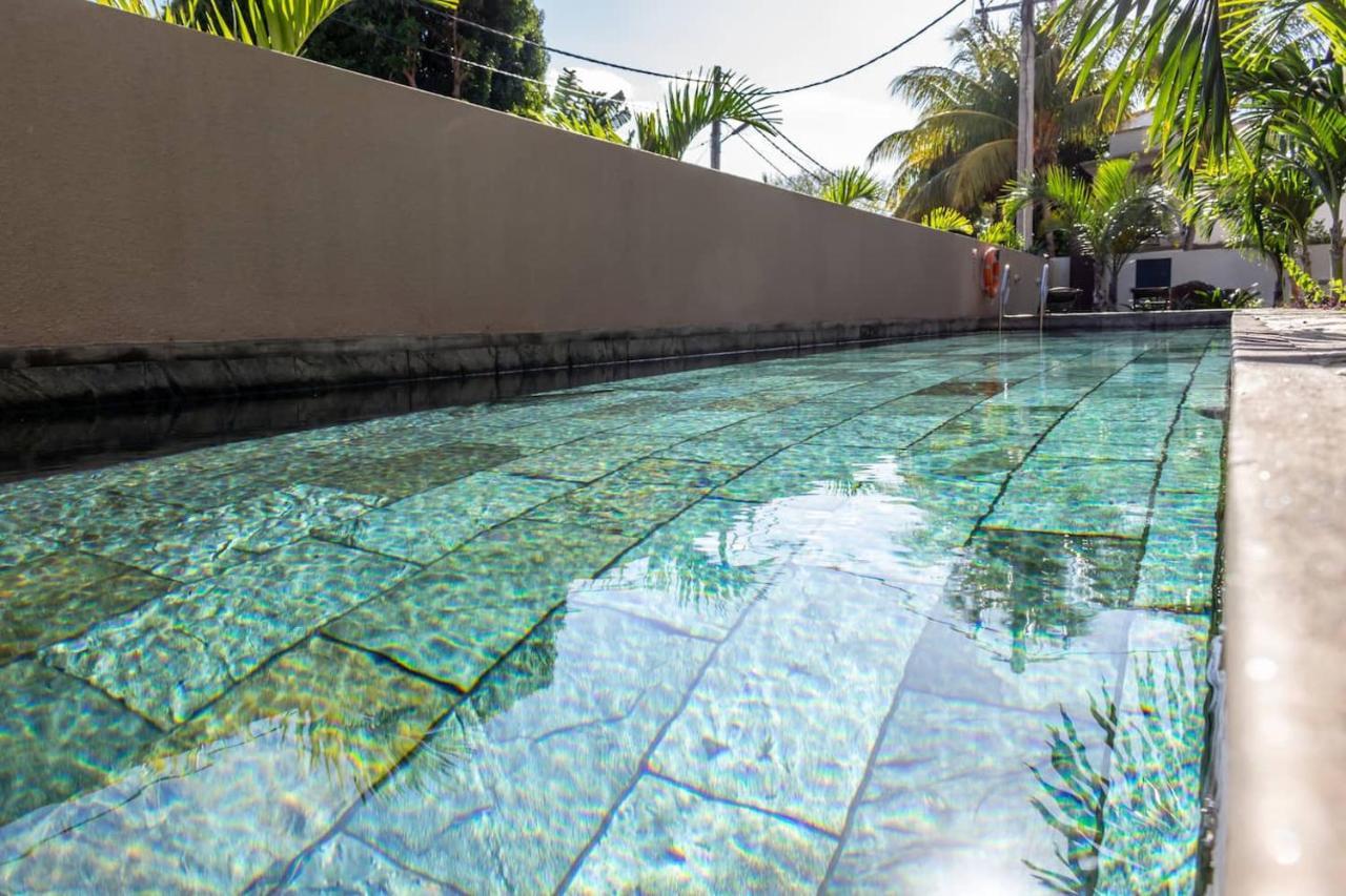 2 Bedroom Flat 15 Mins Walk From Flic En Flac Beach Экстерьер фото