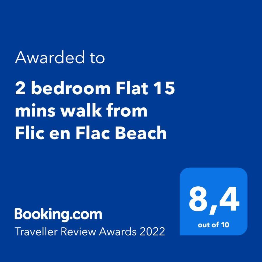 2 Bedroom Flat 15 Mins Walk From Flic En Flac Beach Экстерьер фото